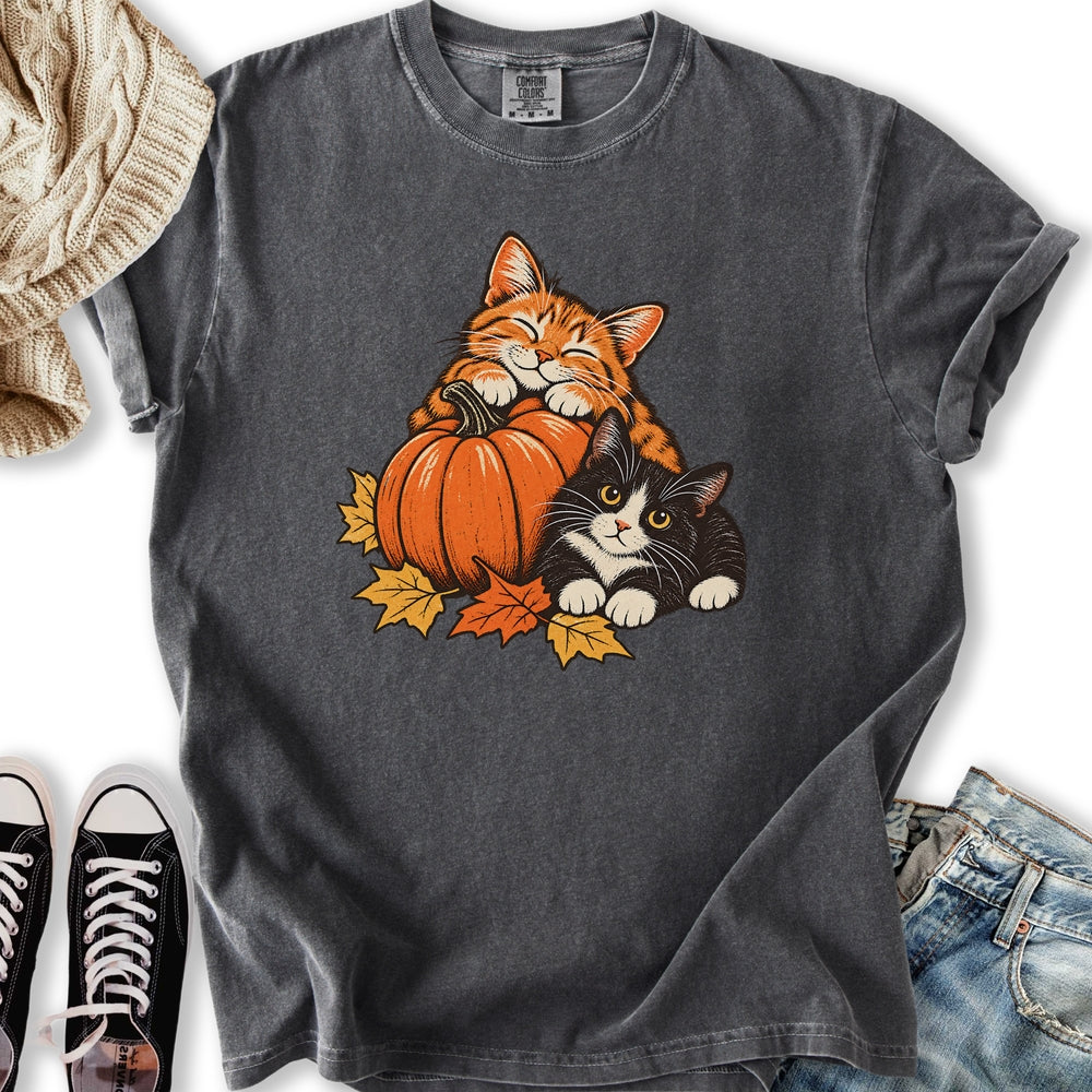 Cute Retro Fall Cats Relaxed Tee