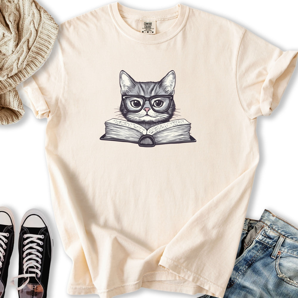 Cute Reading Cat T-Shirt