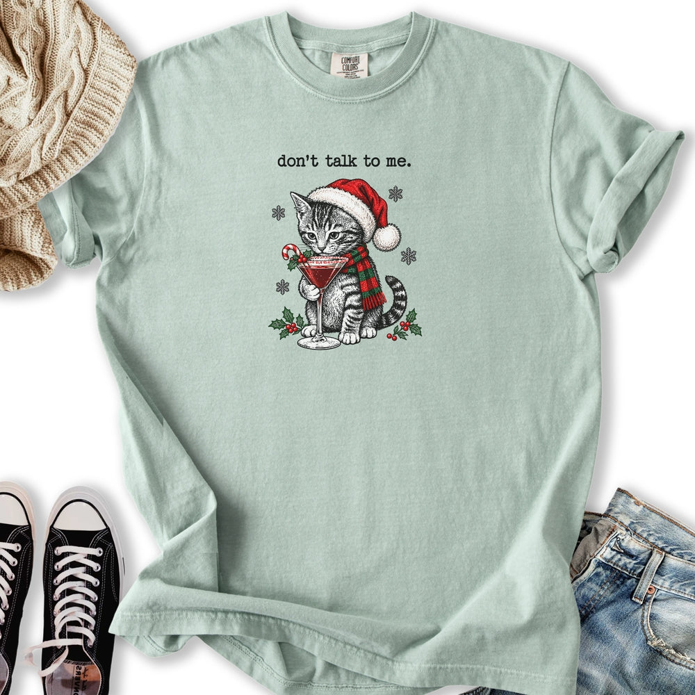 Christmas Cocktails Cat Relaxed Tee