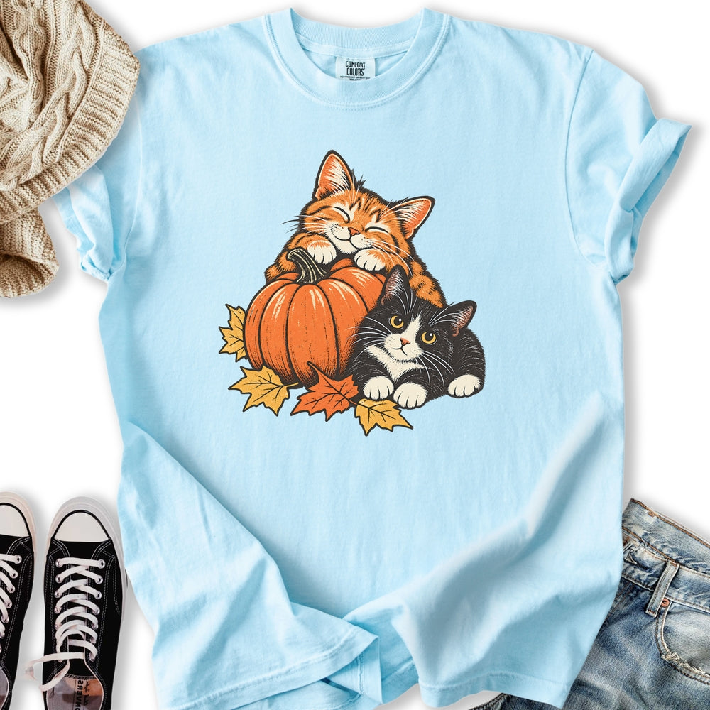 Cute Retro Fall Cats Relaxed Tee