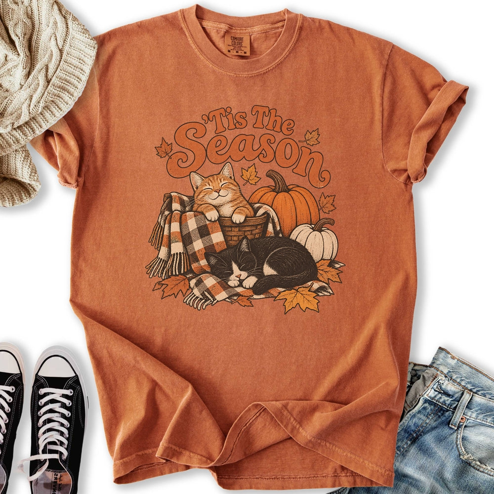 Tis The Season Cats Relaxed Tee