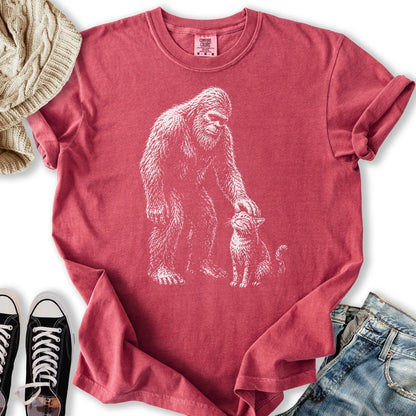 Bigfoot Kitten T-Shirt