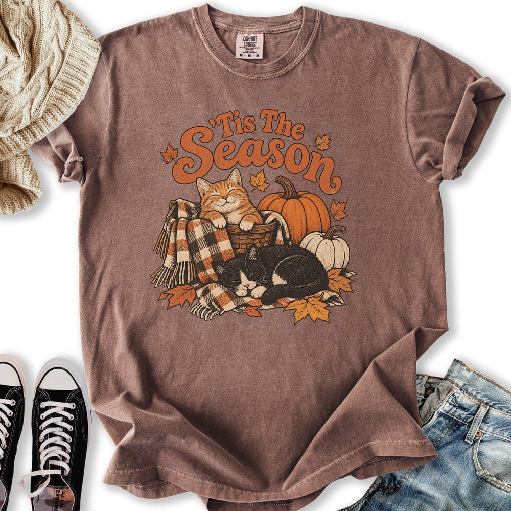 Tis The Season Cats Relaxed Tee