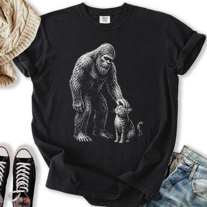 Bigfoot Kitten T-Shirt
