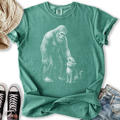 Bigfoot Kitten T-Shirt