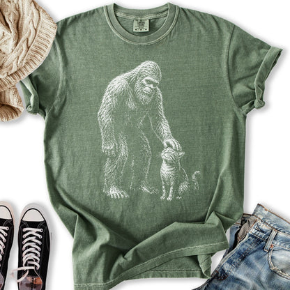 Bigfoot Kitten T-Shirt